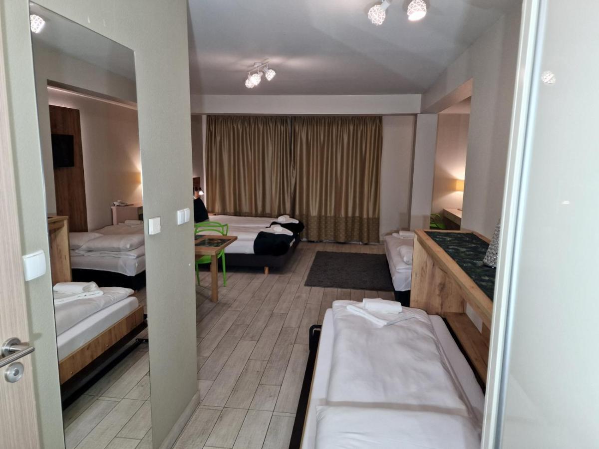 Agat Apartament Czarna Gora Sienna  Extérieur photo